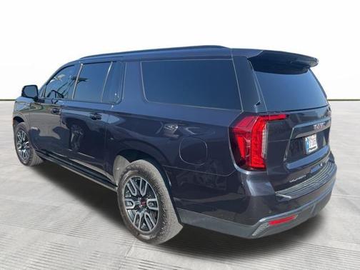 2023 GMC Yukon XL 4WD AT4