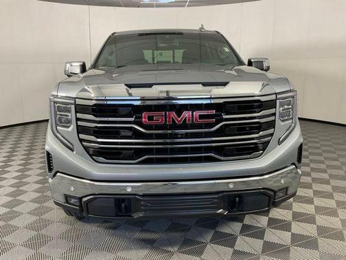 Sterling Metallic 2023 GMC Sierra 1500 SLT