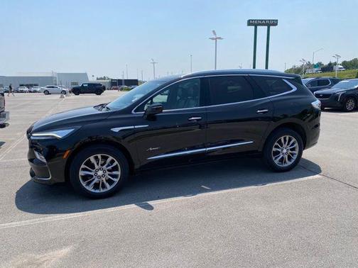 2022 Buick Enclave AWD Avenir