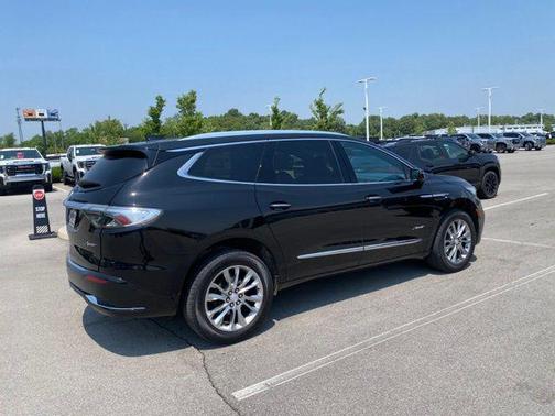 2022 Buick Enclave AWD Avenir