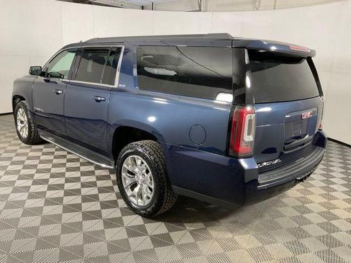 2017 GMC Yukon XL SLE