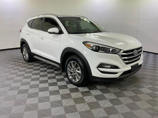 2017 Hyundai TUCSON SE Plus