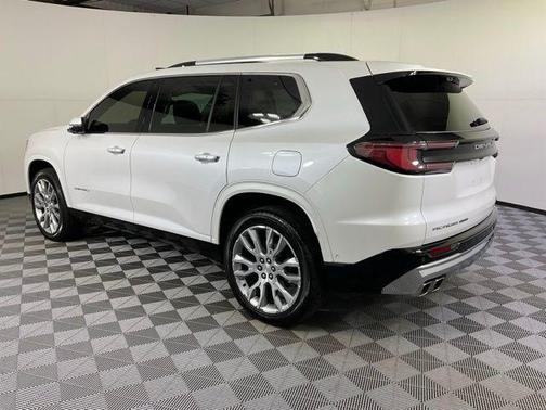 2024 GMC Acadia Denali