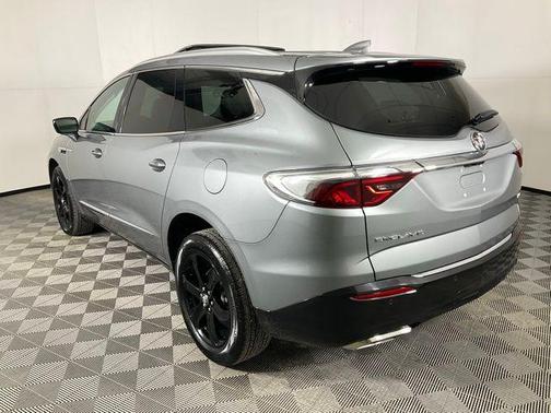 2024 Buick Enclave Essence FWD