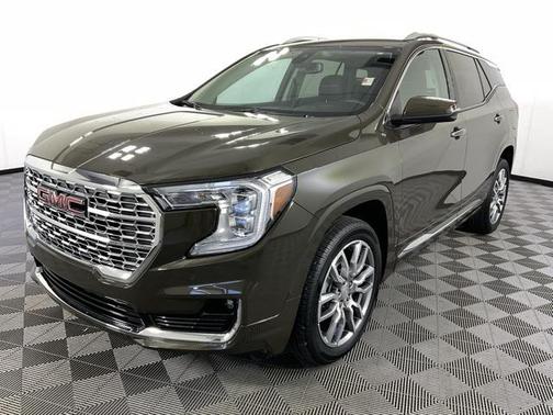 2023 GMC Terrain Denali