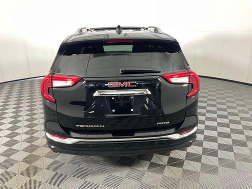 2022 GMC Terrain Denali