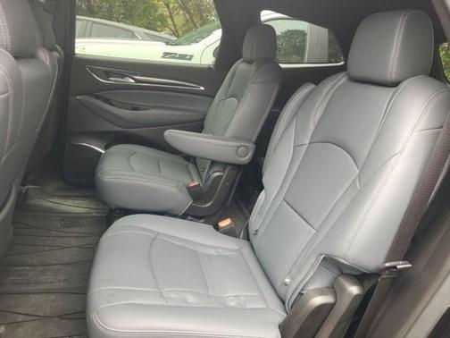 2023 Buick Enclave Essence FWD