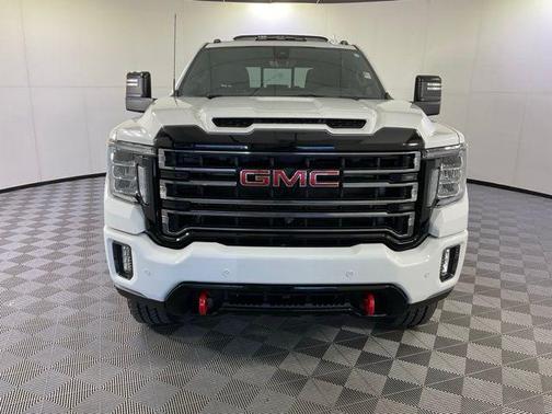Summit White 2023 GMC Sierra 2500 AT4