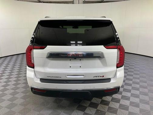 2024 GMC Yukon 4WD AT4