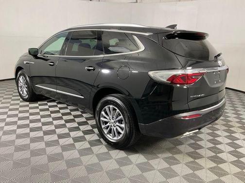 2024 Buick Enclave Essence FWD