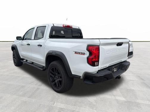 Summit White 2024 Chevrolet Colorado Trail Boss