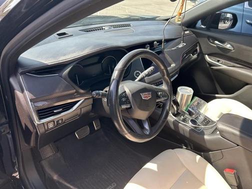 2020 Cadillac XT4 Sport