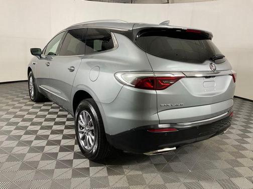 2024 Buick Enclave Essence FWD