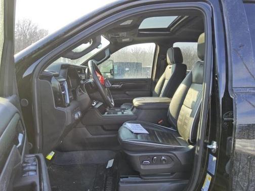 2025 GMC Sierra 2500 AT4X