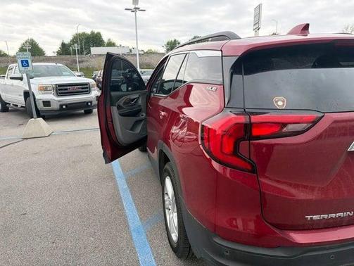 Red Quartz Tintcoat 2018 GMC Terrain SLE