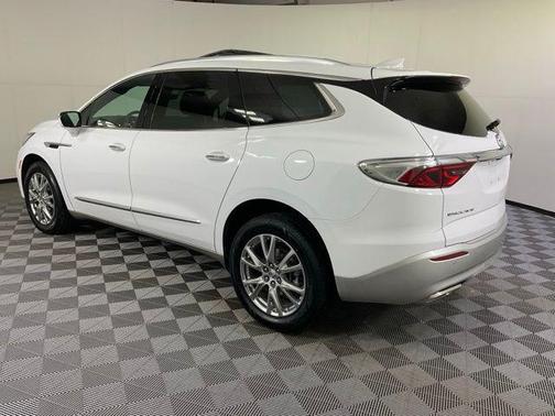 2023 Buick Enclave Premium FWD
