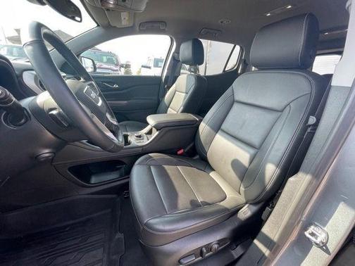 2023 GMC Acadia FWD SLT