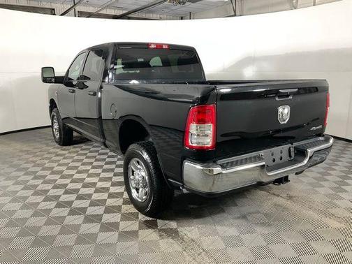 2024 RAM 2500 Tradesman Crew Cab 4x4 6'4' Box
