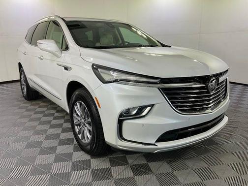 2023 Buick Enclave Essence FWD