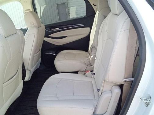 2023 Buick Enclave Essence FWD