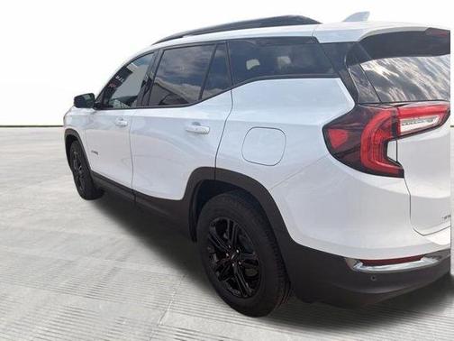Summit White 2024 GMC Terrain AWD AT4