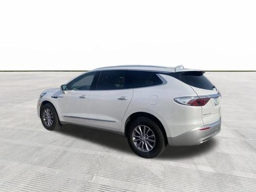 2023 Buick Enclave Essence FWD