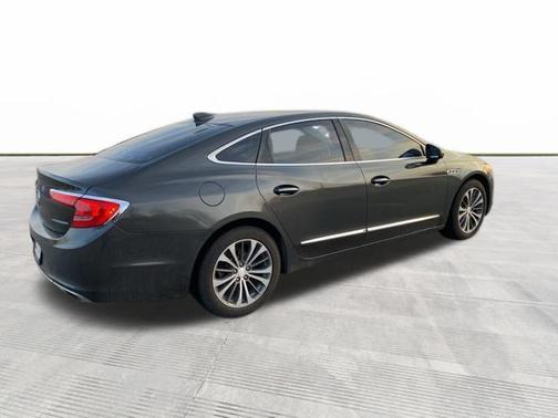 2017 Buick LaCrosse Essence