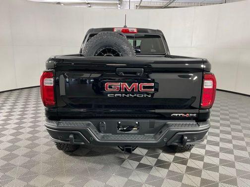 2024 GMC Canyon AT4X
