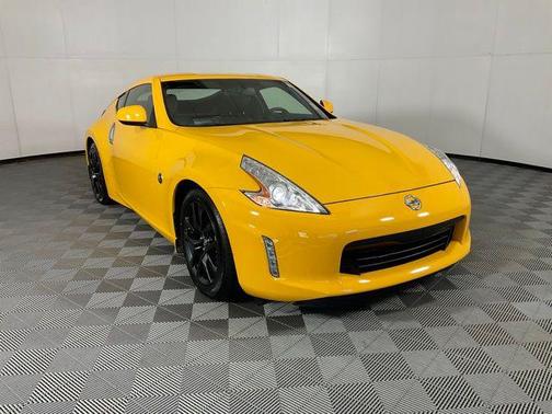 2017 Nissan 370Z Touring