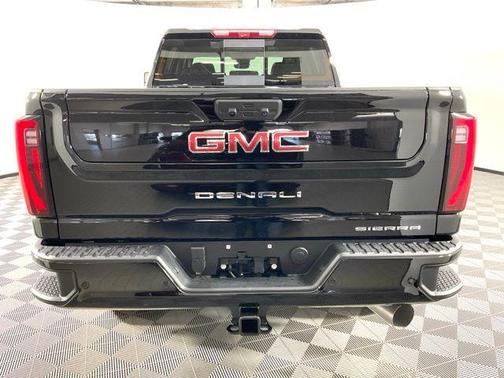 2025 GMC Sierra 3500 Denali