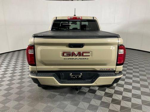 2024 GMC Canyon AT4X