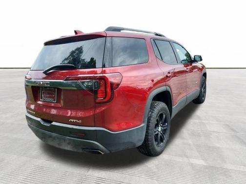 2023 GMC Acadia AWD AT4