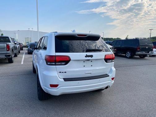 2018 Jeep Grand Cherokee Altitude