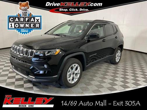 Diamond Black Crystal Pearlcoat 2026 Jeep Compass Latitude