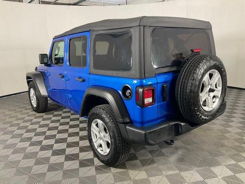2022 Jeep Wrangler Unlimited Sport