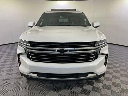 Iridescent Pearl Tricoat 2022 Chevrolet Tahoe LT