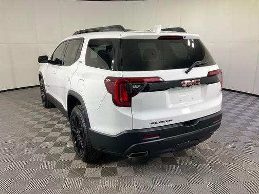 2023 GMC Acadia FWD SLT