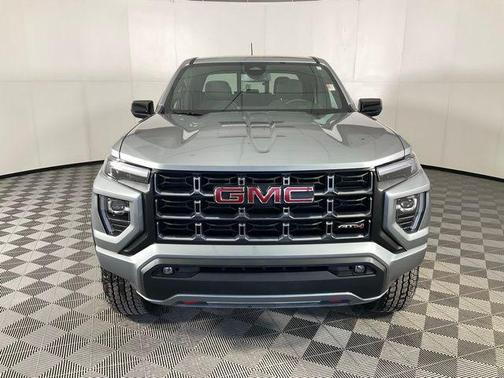 2025 GMC Canyon AT4