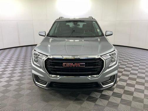 Sterling Metallic 2024 GMC Terrain SLE
