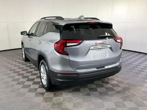 Sterling Metallic 2024 GMC Terrain SLE