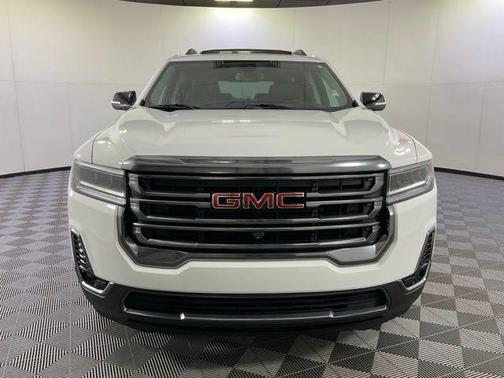 2023 GMC Acadia AWD AT4
