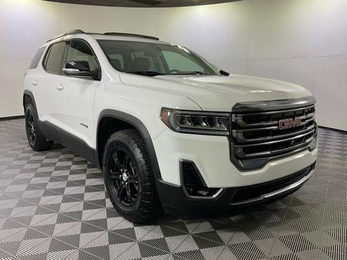 2023 GMC Acadia AWD AT4