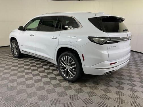 Iridescent White Tricoat 2026 Buick Enclave Avenir FWD
