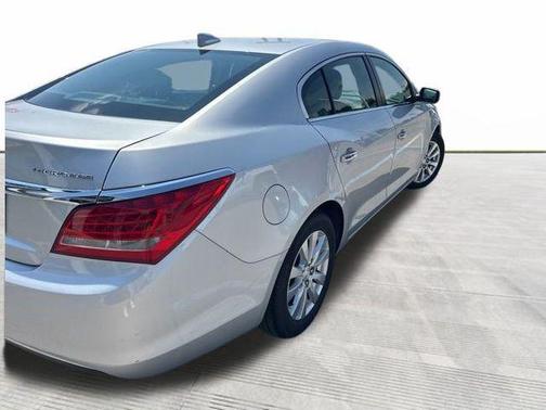 2016 Buick LaCrosse Base