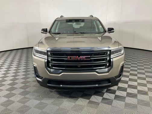 2023 GMC Acadia AWD AT4