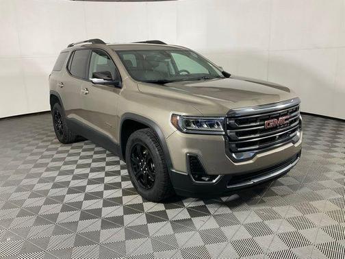 2023 GMC Acadia AWD AT4