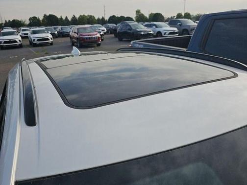 2023 Buick Envision Essence FWD