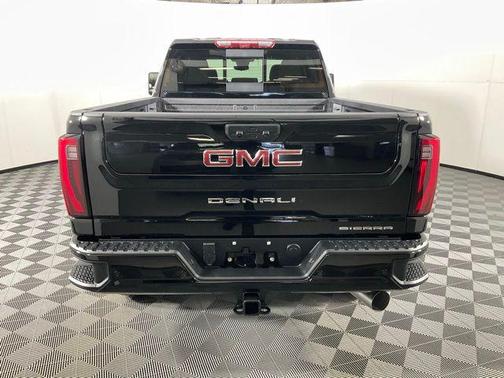 2025 GMC Sierra 2500 Denali