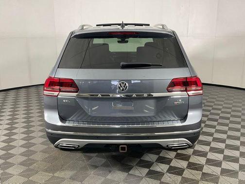 Platinum Gray Metallic 2019 Volkswagen Atlas 3.6L SEL Premium