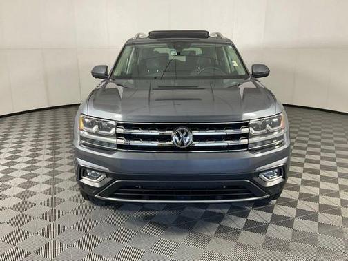 Platinum Gray Metallic 2019 Volkswagen Atlas 3.6L SEL Premium